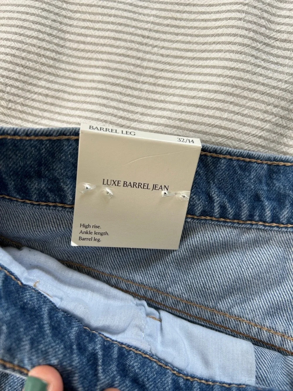 NWT Banana Republic High Rise Barrel Leg Jeans Size 32/14